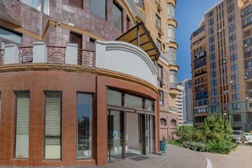 New Arcadia Glass Apartment