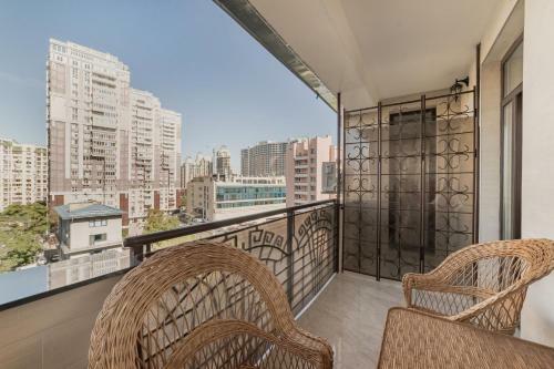 New Arcadia Glass Apartment