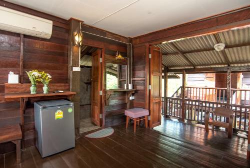 Boon Home Stay Art & Craft