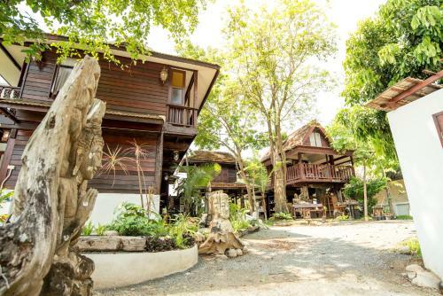 Boon Home Stay Art & Craft