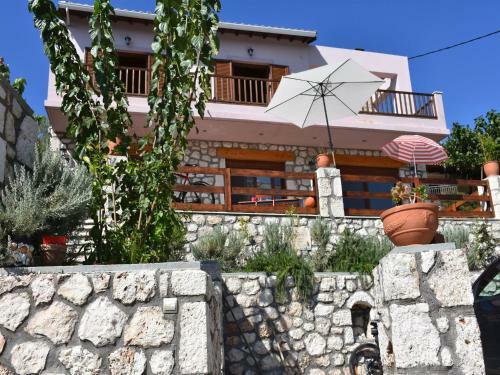 Villa Komilio 1