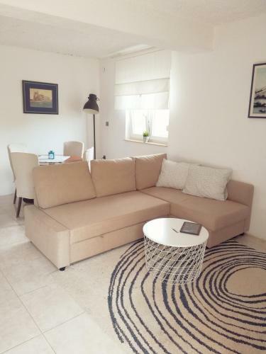 House For Rent Paola