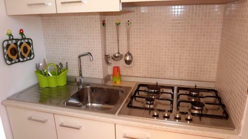 Hostal B&B Delfinia