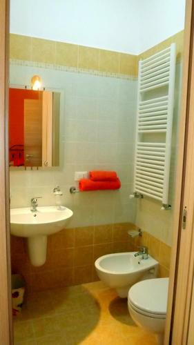 Hostal B&B Delfinia