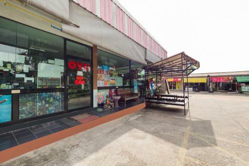 Hotel Oyo 75370 Saowanee Resort And Apartment