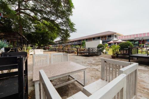 Hotel Oyo 75370 Saowanee Resort And Apartment