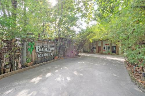 Hotel Oyo 757 Black Bamboo Resort