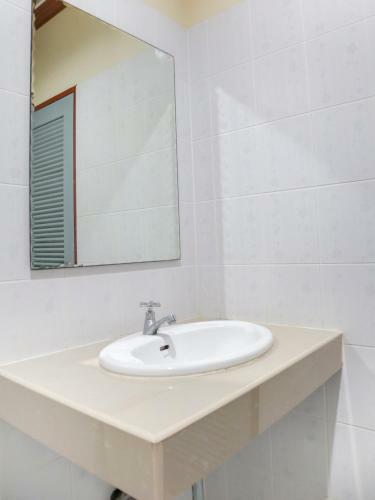 Apartamentos Oyo 1101 Tanrak Bungalow