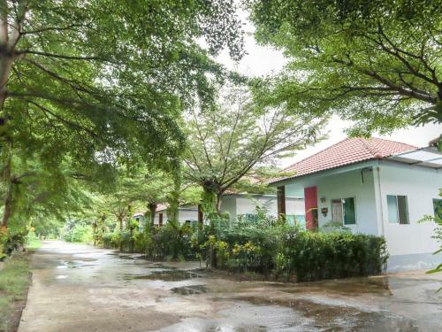 Apartamentos Oyo 1101 Tanrak Bungalow