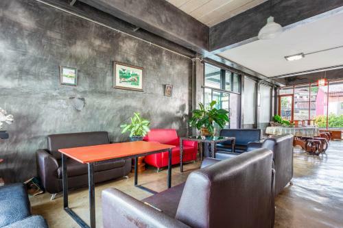 Apartamentos Oyo 1101 Tanrak Bungalow