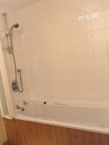 5, Knocktarna Manor Apartment