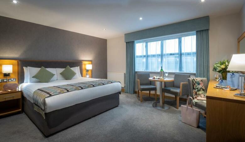 Westgrove Hotel
