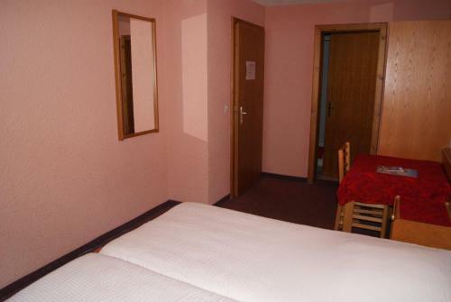 Hotel Restaurant Du Cr�t