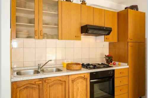 House Omis Podaspilje