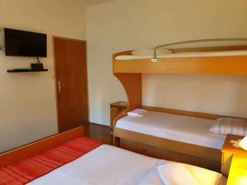 Hostal Bruna & Bartula