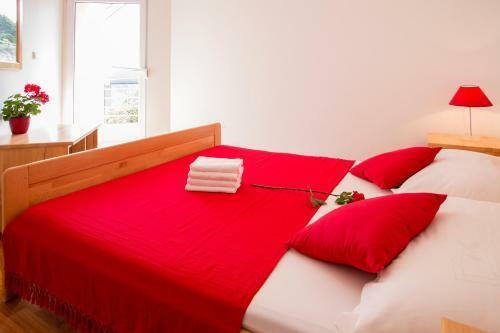 Larus-m Apartments
