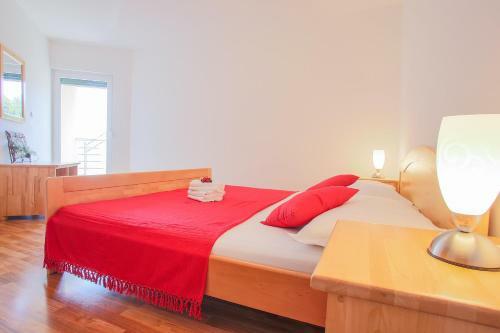 Larus-m Apartments