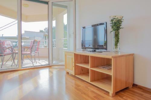 Larus-m Apartments