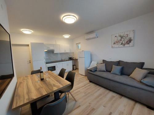 Apartments Velinka