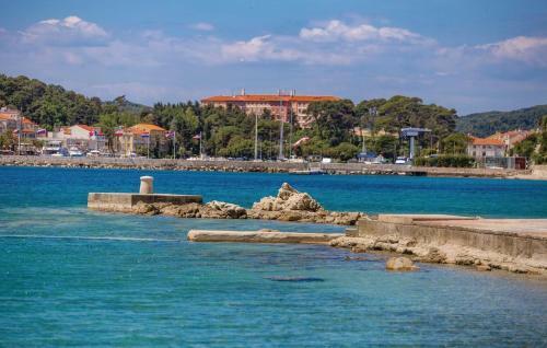 Hostal Apartmani Sandra Prpi?