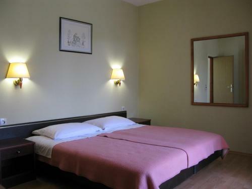 Hostal Apartments And Rooms Lan?a