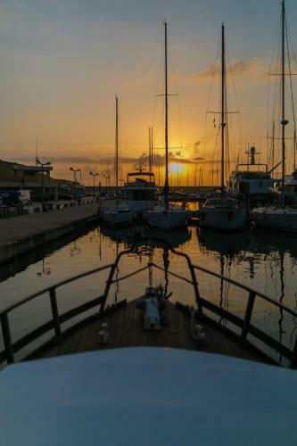 Marta Boat B&B