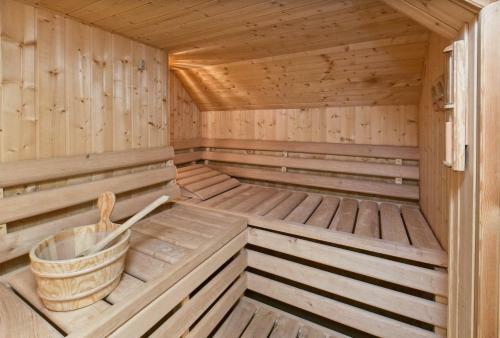 Lapalice Holiday Home