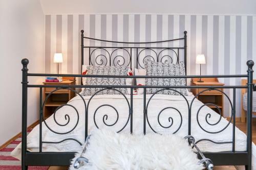 Lapalice Holiday Home
