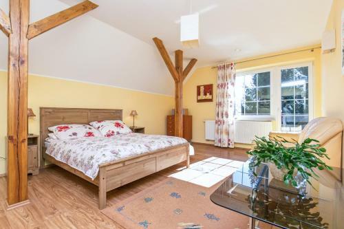 Lapalice Holiday Home