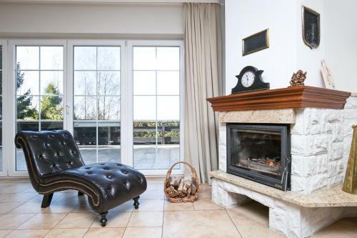 Lapalice Holiday Home