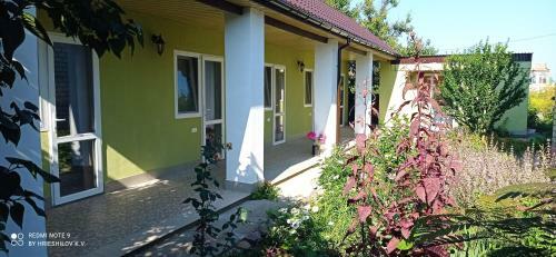 Hostal Oduvanchik