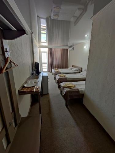 Hotel ????????????