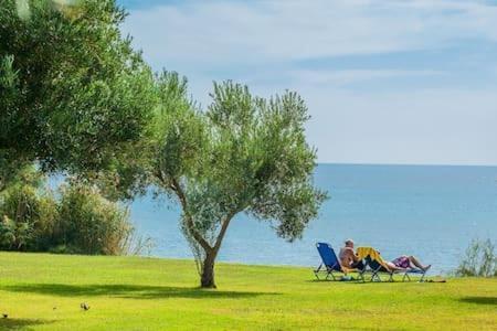 Ani Villa-anemi Beach