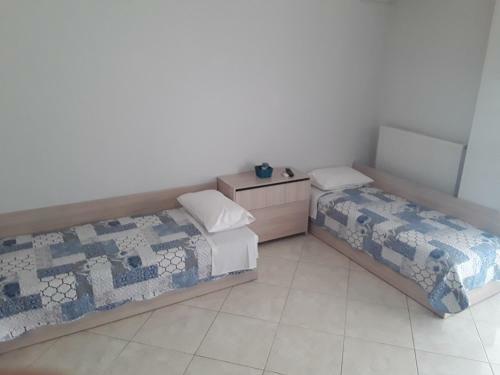 Maria's Apartment II
