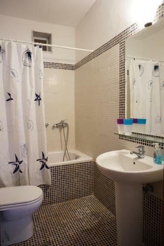 Eleni Beach Apartments