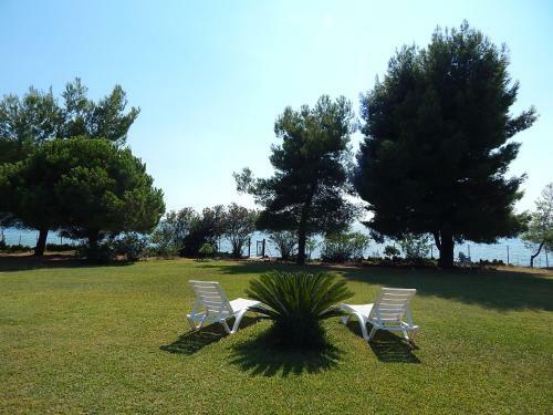 Eleni Beach Apartments