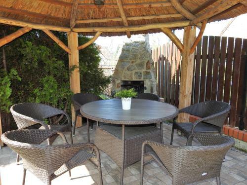 Lodge Domki U Skrzata Drewniane