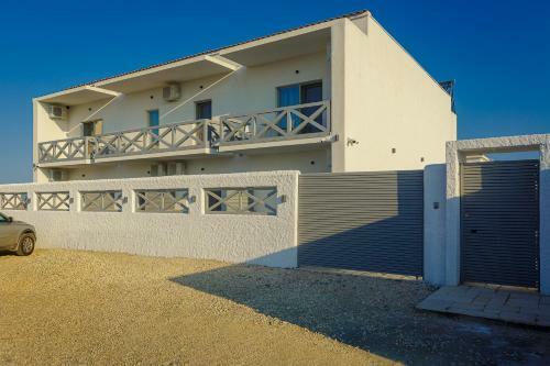 Hostal White Vama Veche