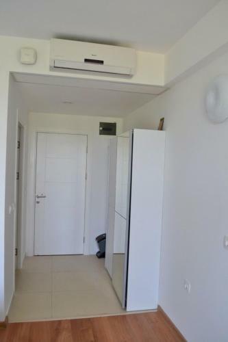 Apartamento Private Room In Olimp With Lake And Sunset View