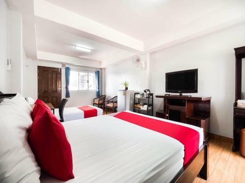 Hotel Oyo 1157 Ploy Pailin Place