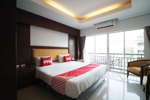 Hotel Oyo 898 Sota Residence