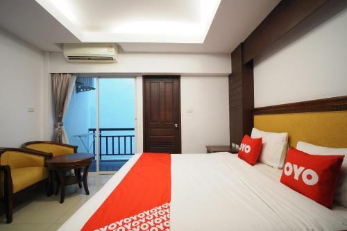 Hotel Oyo 898 Sota Residence