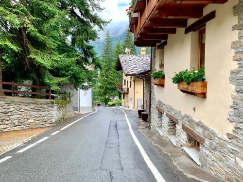 Strada Del Pussey Apartment