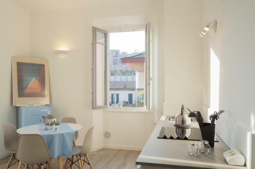 The Little Prince Apartment By Rent All Como