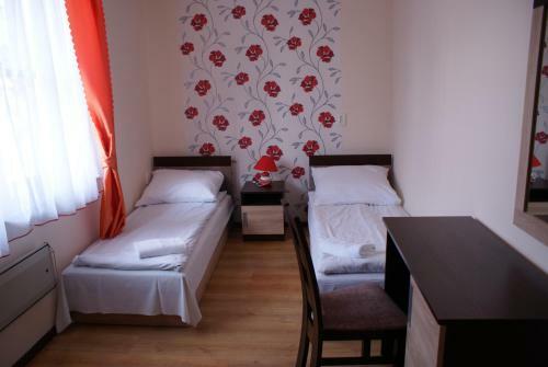 Bed & Breakfast Pensjonat Pod Lwem