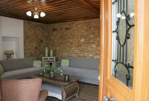 Vasilis House