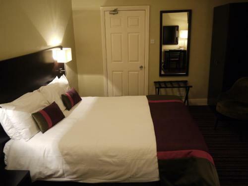 Hearns Hotel