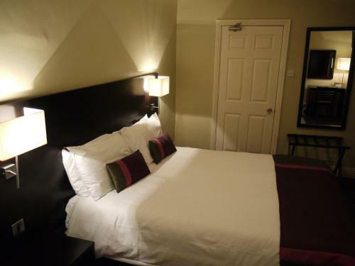 Hearns Hotel