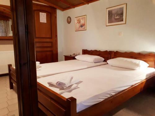 Hotel Apartments Erato