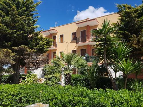 Hostal Affittacamere Lido Rivabella